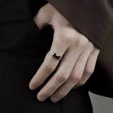Koreanischer versilberter Vintage-Ring mit geometrischem Muster