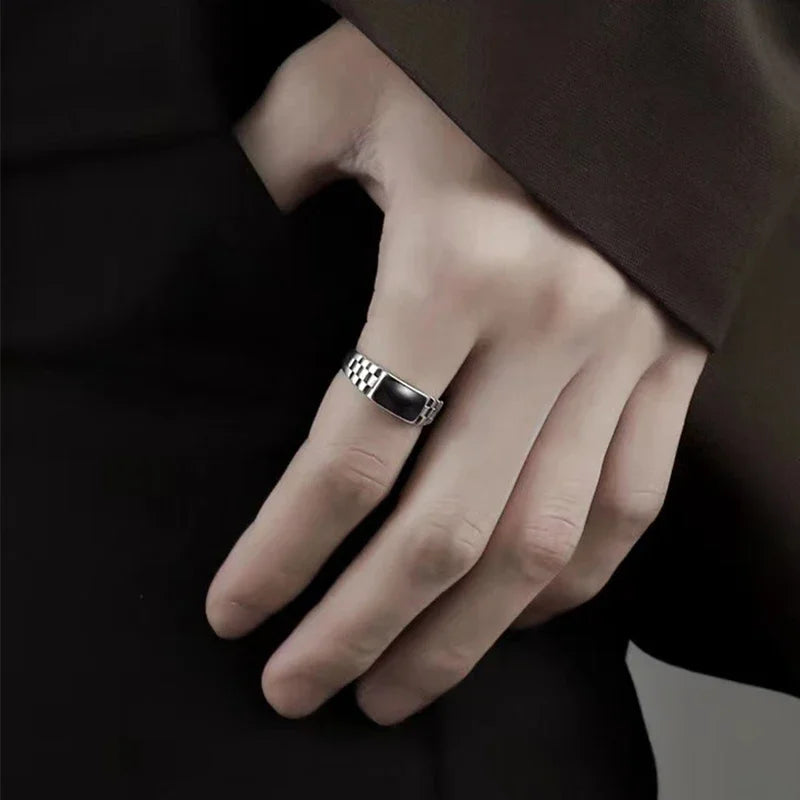 Koreanischer versilberter Vintage-Ring mit geometrischem Muster
