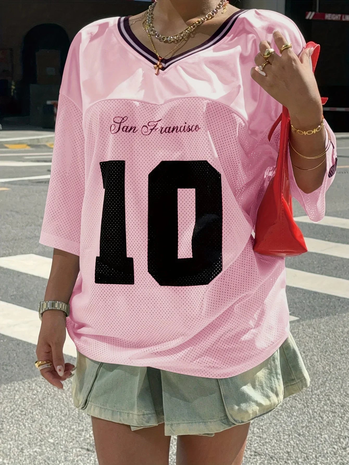 No.10 Athletic V-Neck T-Shirt