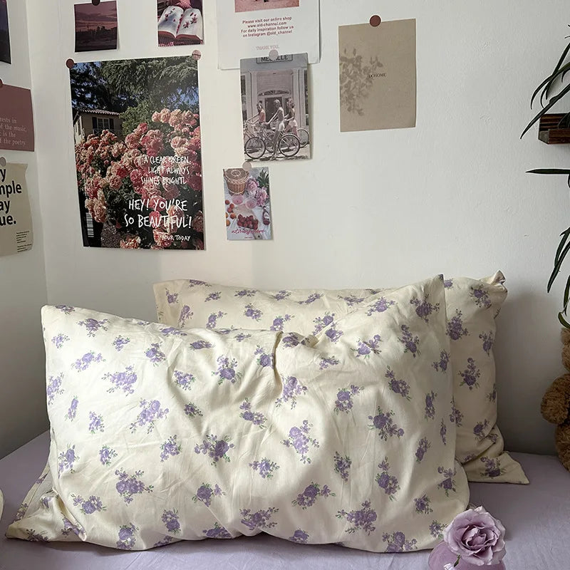 Solid Color Simple Striped Pillowcase