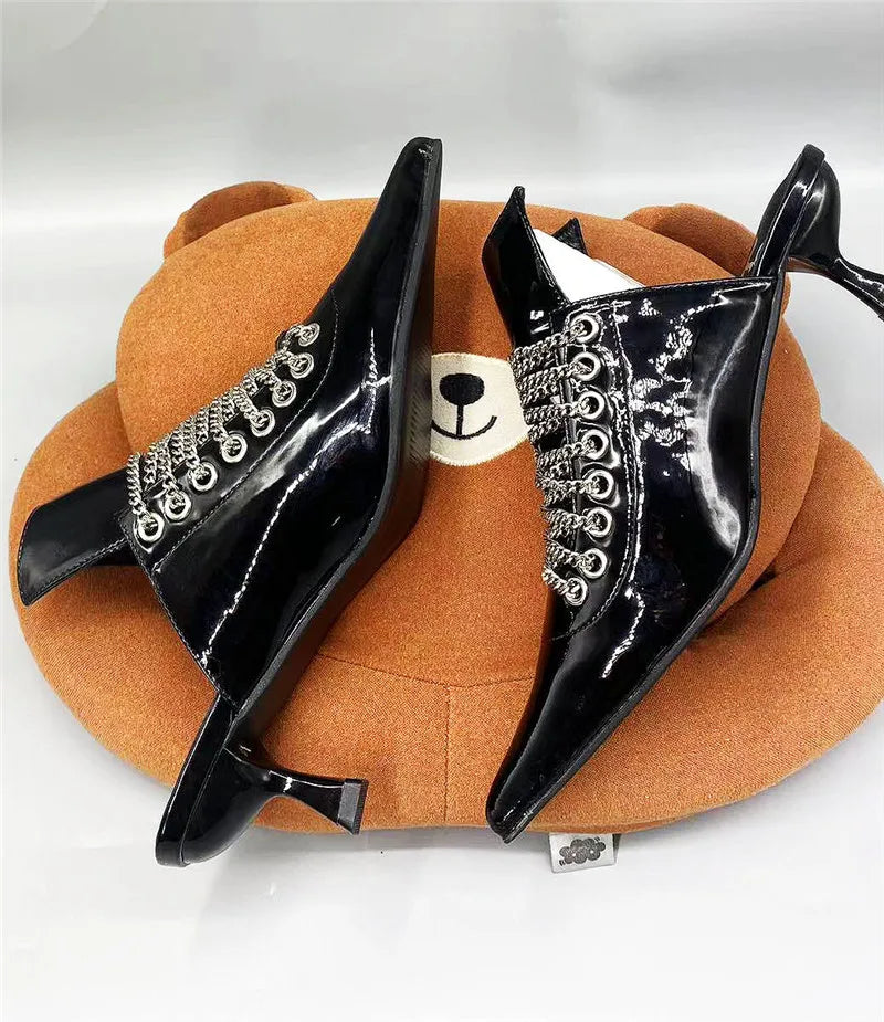 Mules de tacón alto para mujer con cadena atrevida