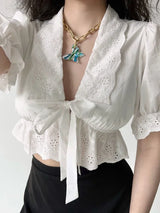 Cropped Sweet Flower Embroidery Bow Bandage Shirt