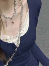 T-Shirt mit Blumenmuster, Patchwork und Spitze