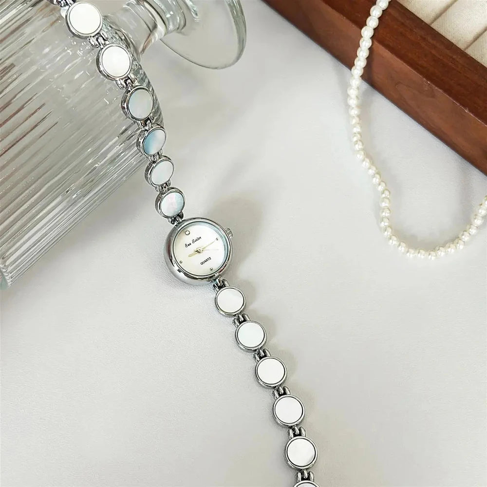 Exquisite Small Dial Quartz Watch