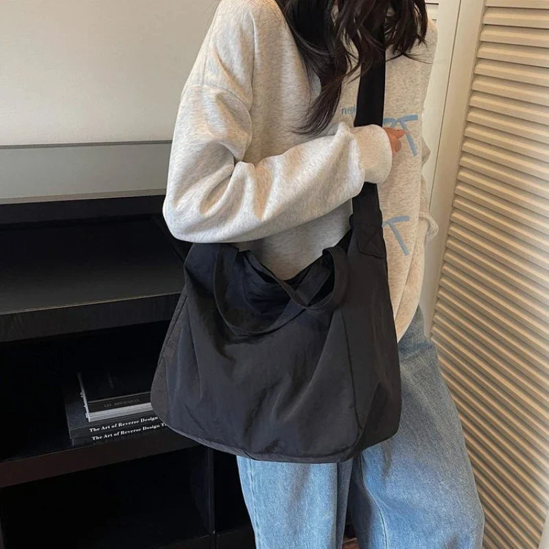 Bolso de hombro de nailon estilo "Lazy"