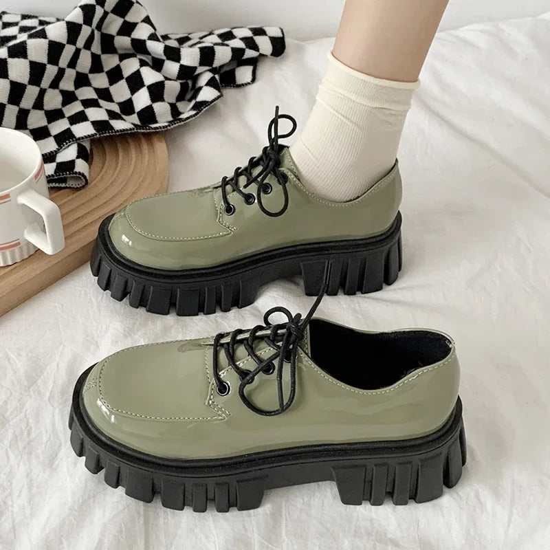 Corporate Girlie Black Leather Shoes