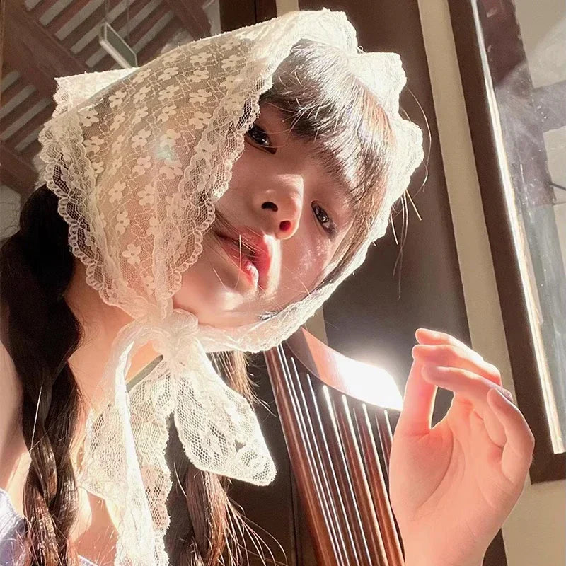 Triangular Lace White Woven Bandana