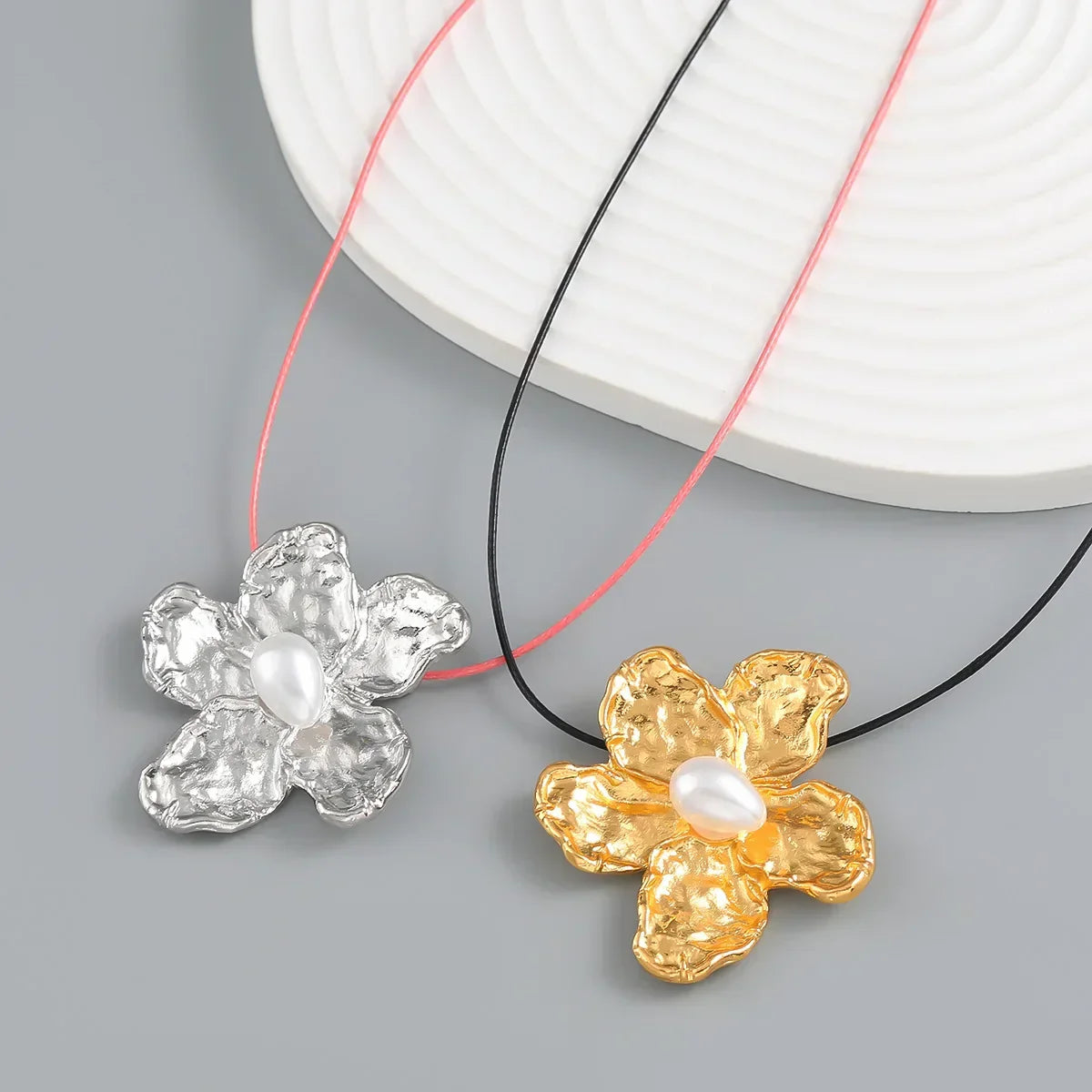 Collares Vintage de Flores de Metal
