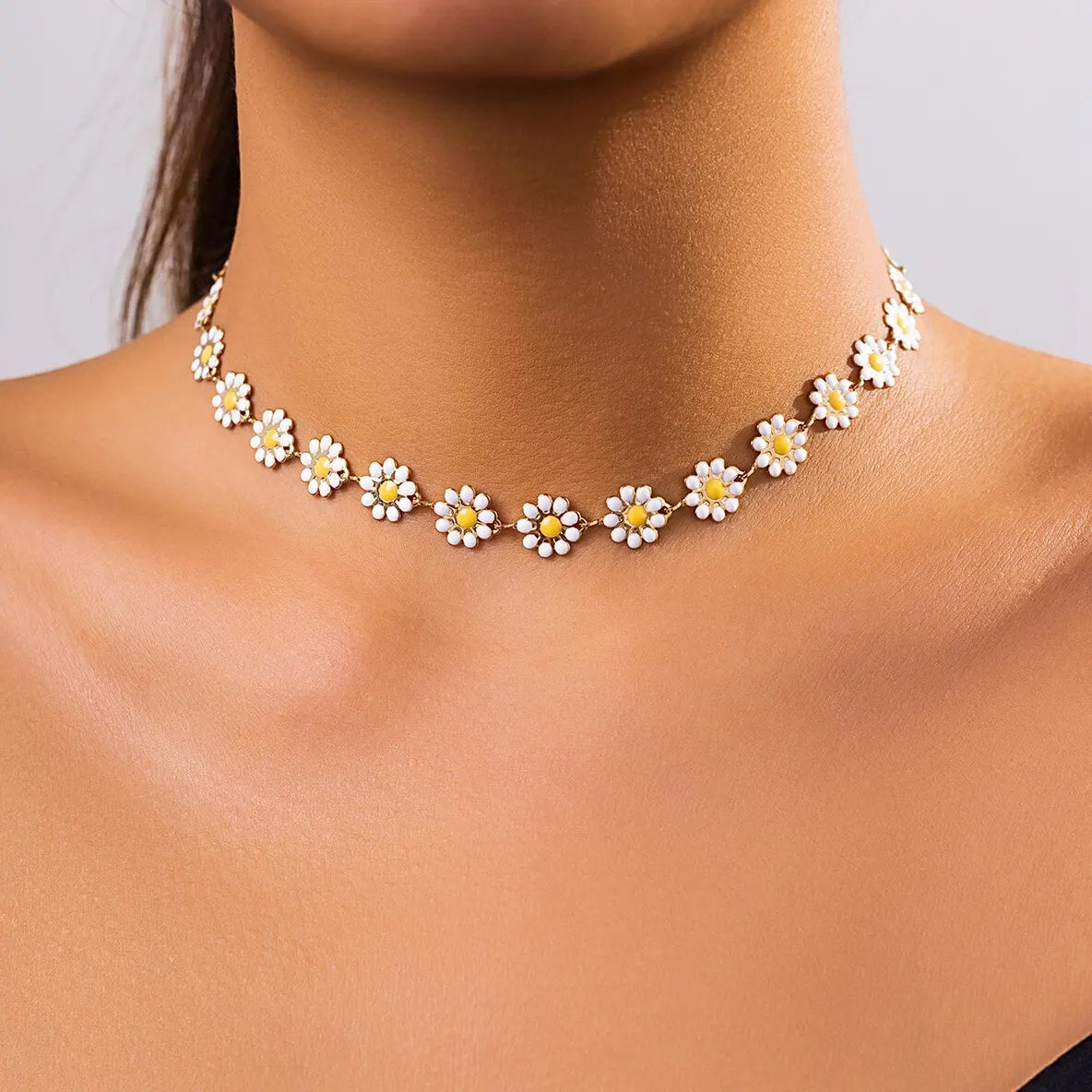 Daisy Choker Necklace