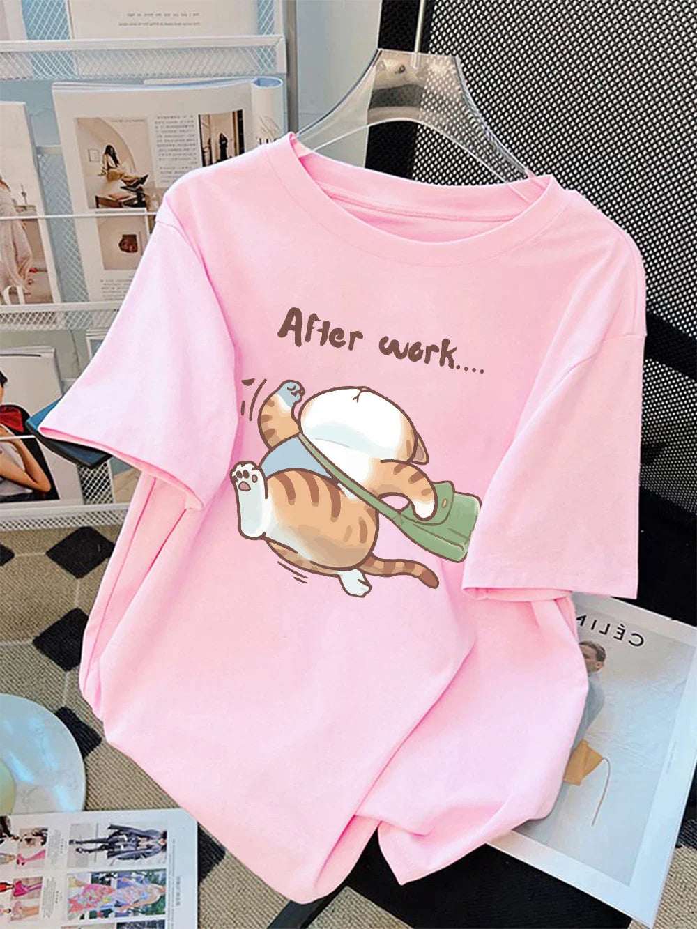 Camiseta de mujer con gato perezoso y soñoliento