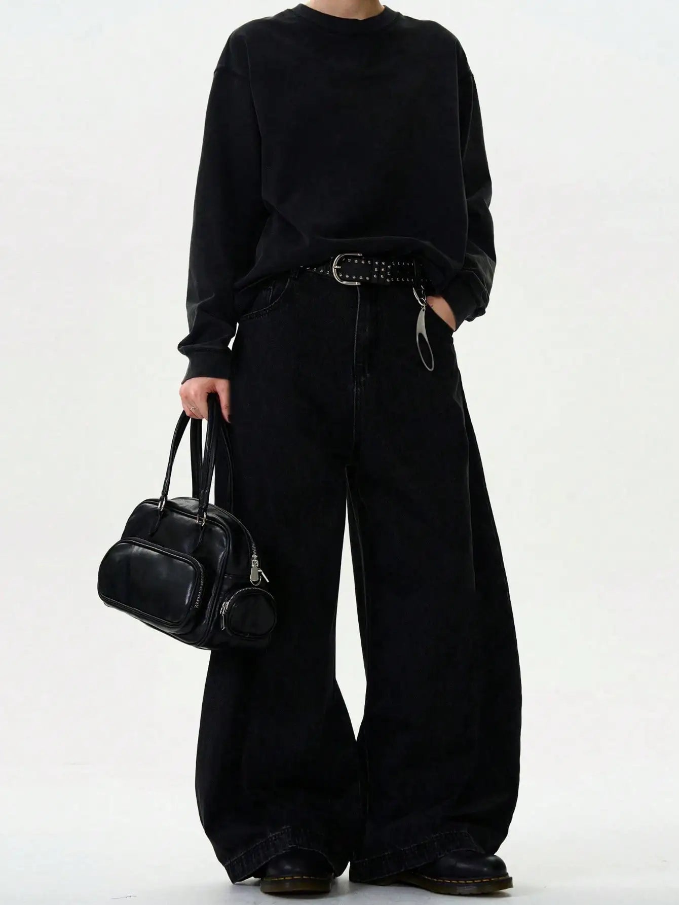 Vaqueros anchos negros estilo grunge