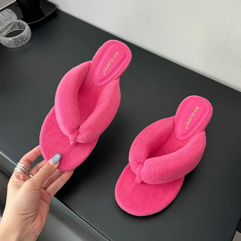 Rounded Toe Women's Wedge Slippers