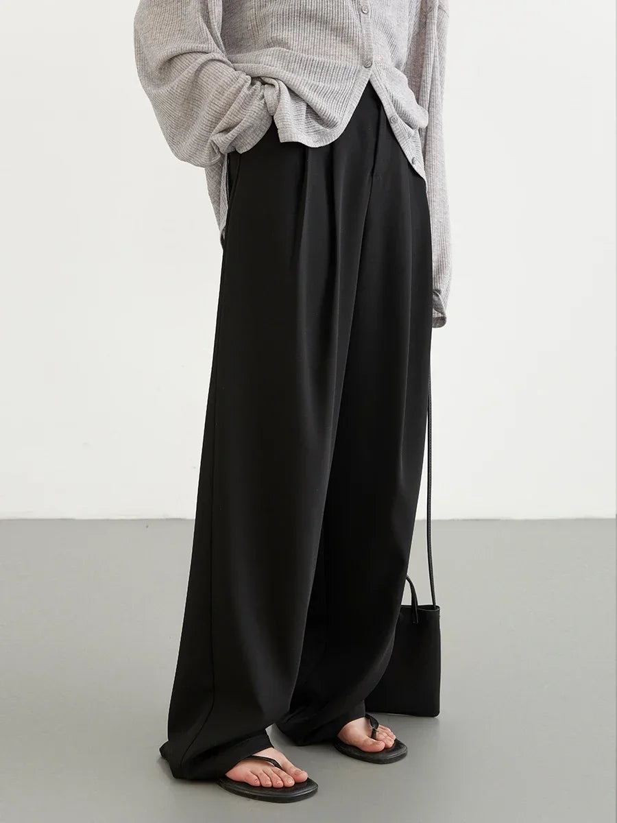 Corporate Girl Pleated Pants