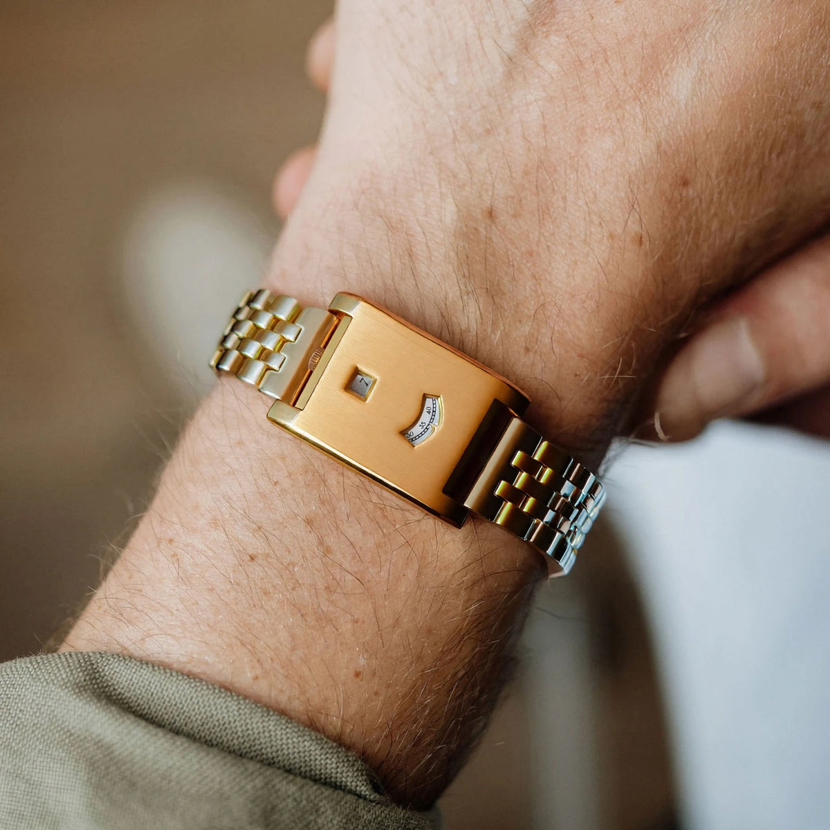 Luxury Metal Calendar Quartz Watch