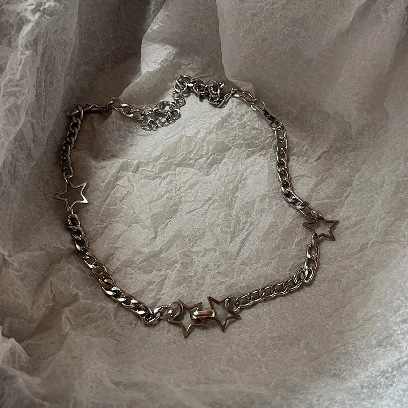 Delicate Retro Star Pendant Necklace