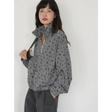 Graues Sweatshirt mit Blumenmuster und Reißverschluss