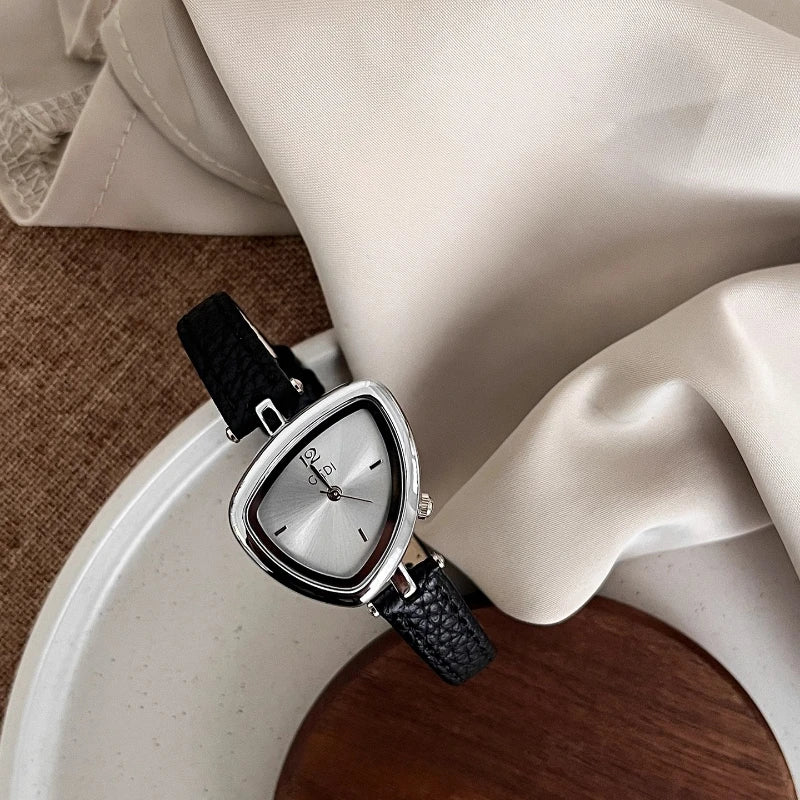 High-Quality Leather Quartz Watch