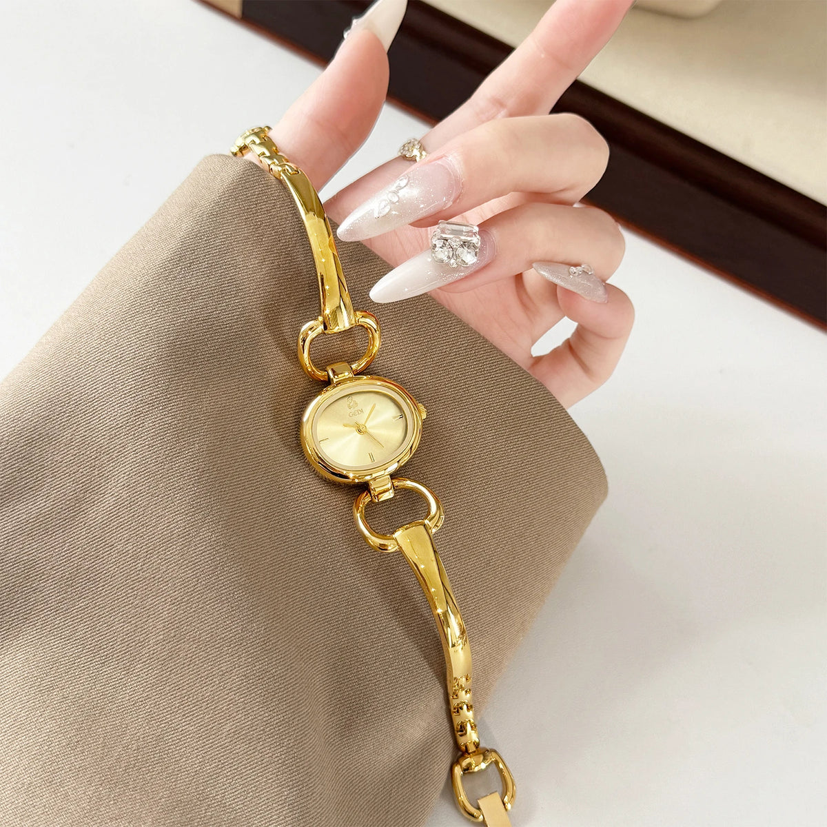 Luxury Vintage Skeleton Bracelet Quartz Watch