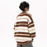 Gestreifter lockerer Winter-Kuschelpullover