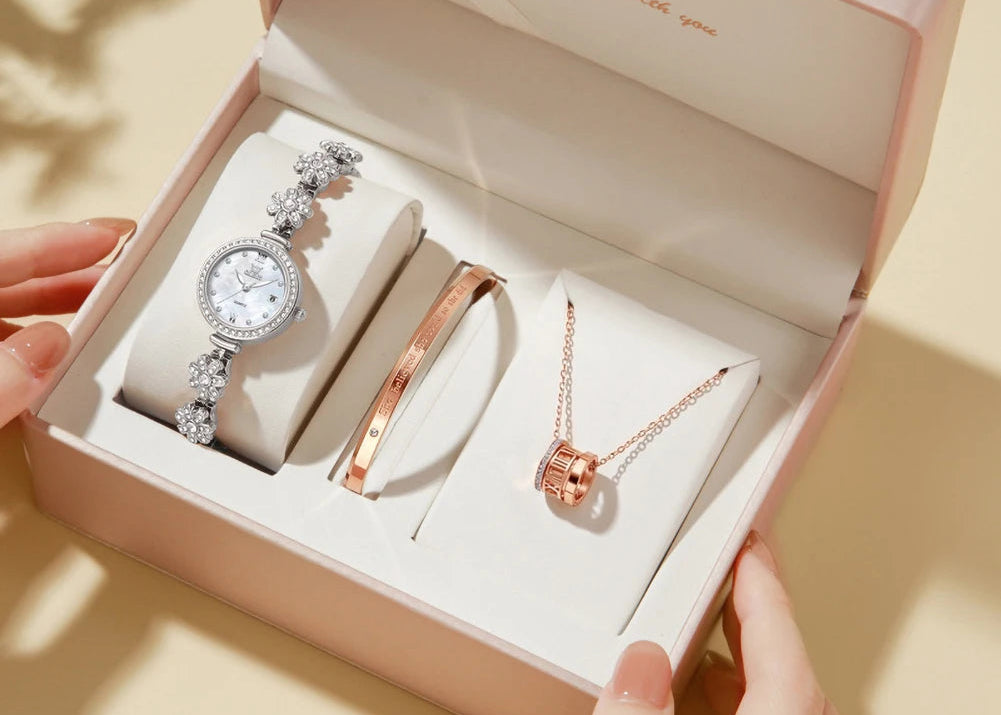 Diamond Rotation Floral Braceet Watch