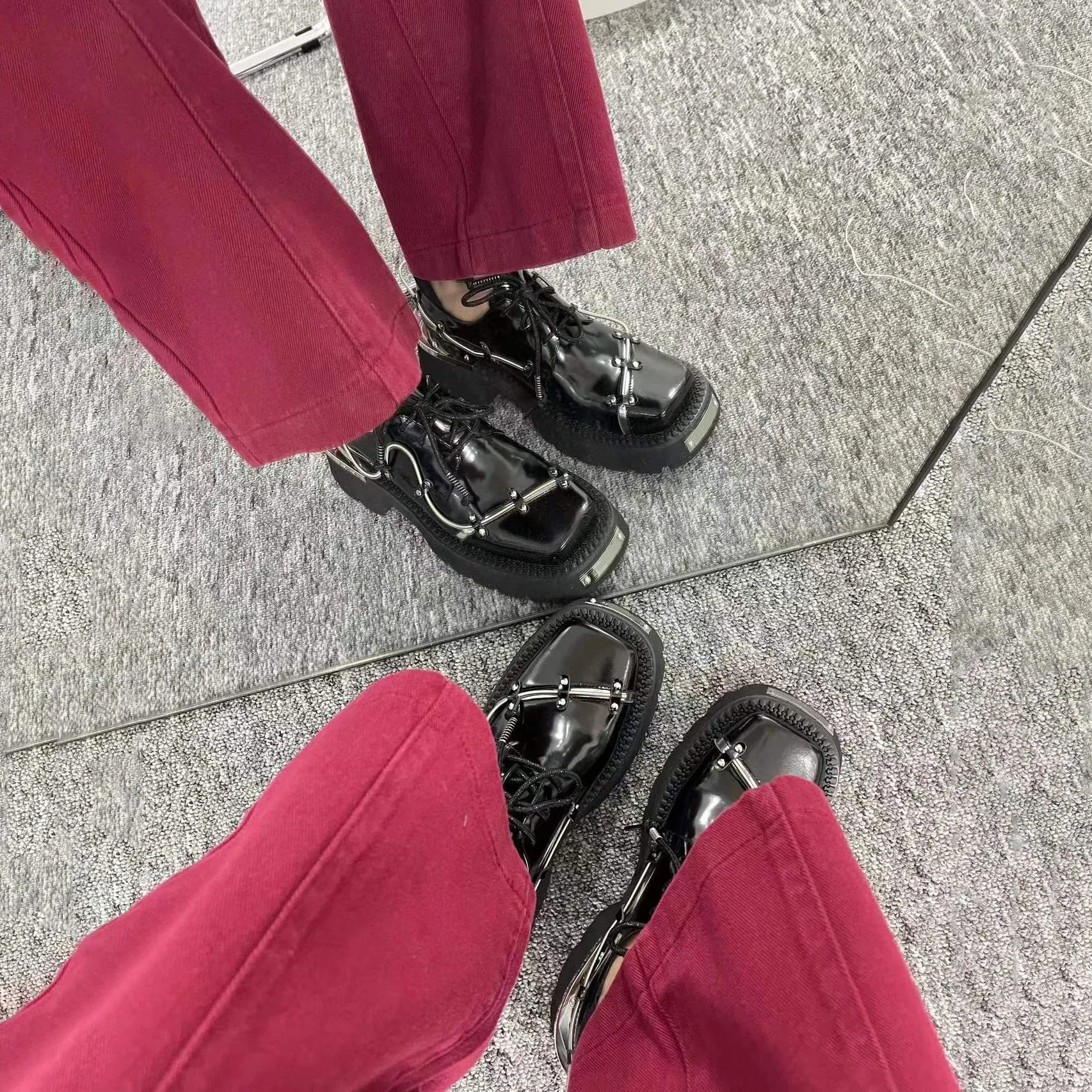 Retro Metal Decor Derby Shoes