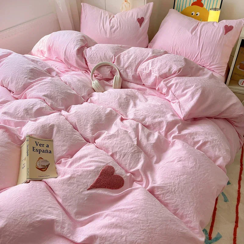 Black Heart Bedding Set