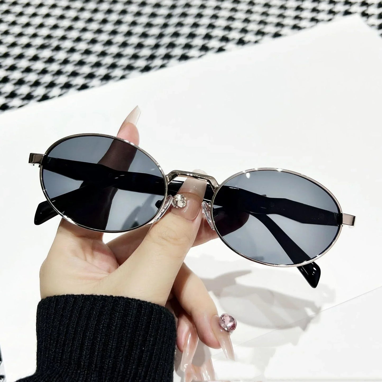 Retro Oval Women's Sunglasses