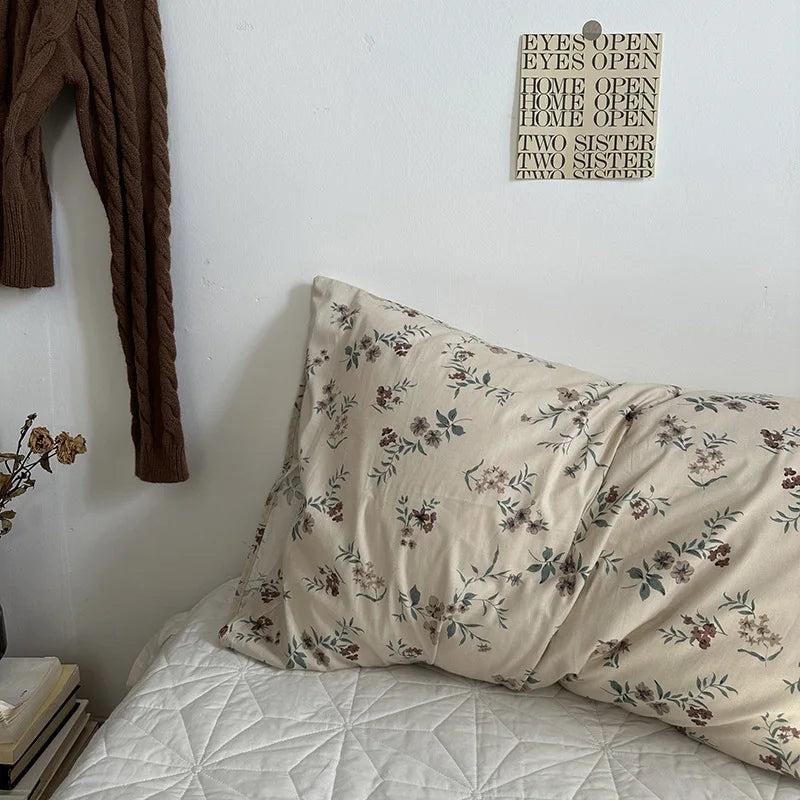 Solid Color Simple Striped Pillowcase