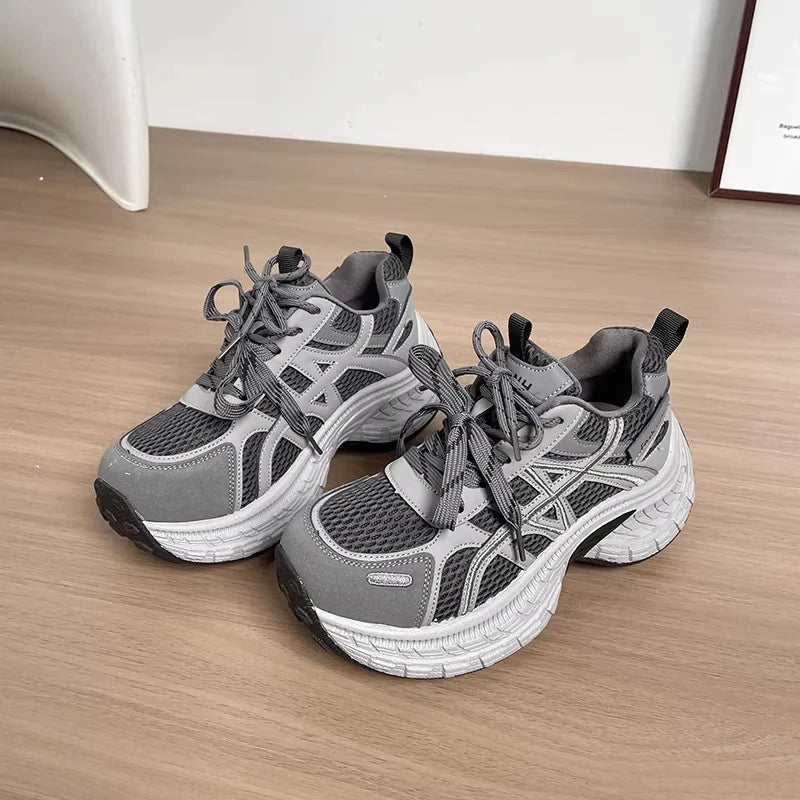 Cushioned insole Platform Sneakers