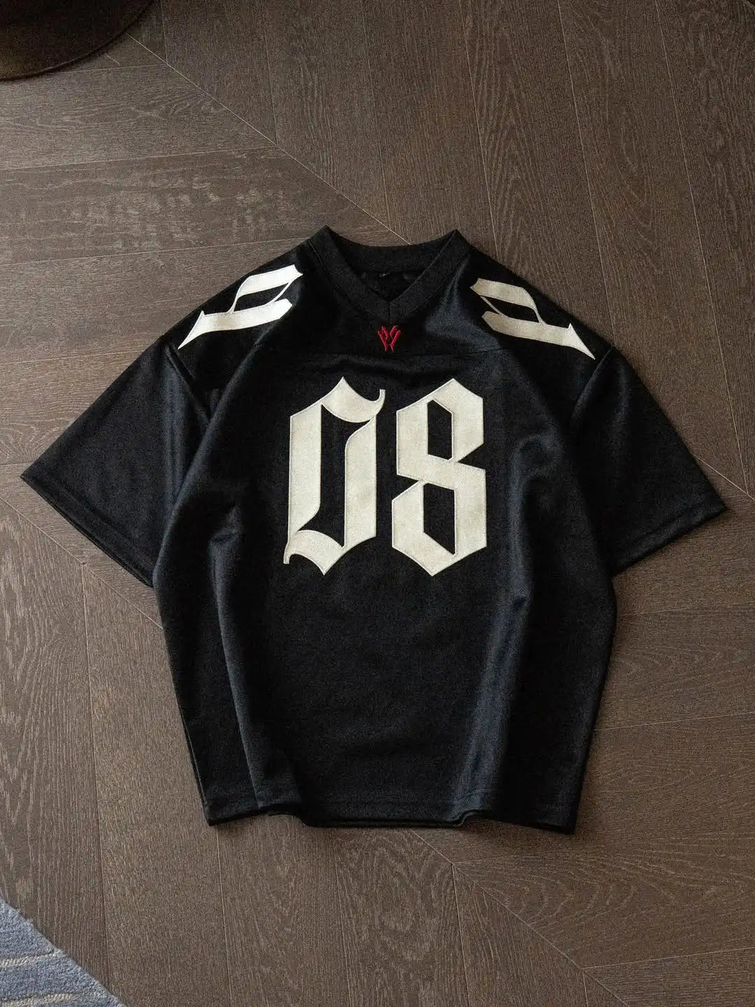 Oversized V-Ausschnitt Retro-Shirt