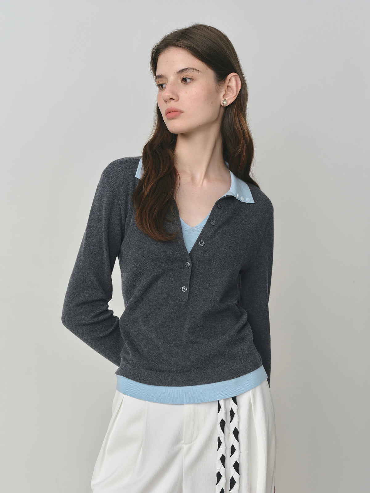 Knit Cable V-neck Sweater