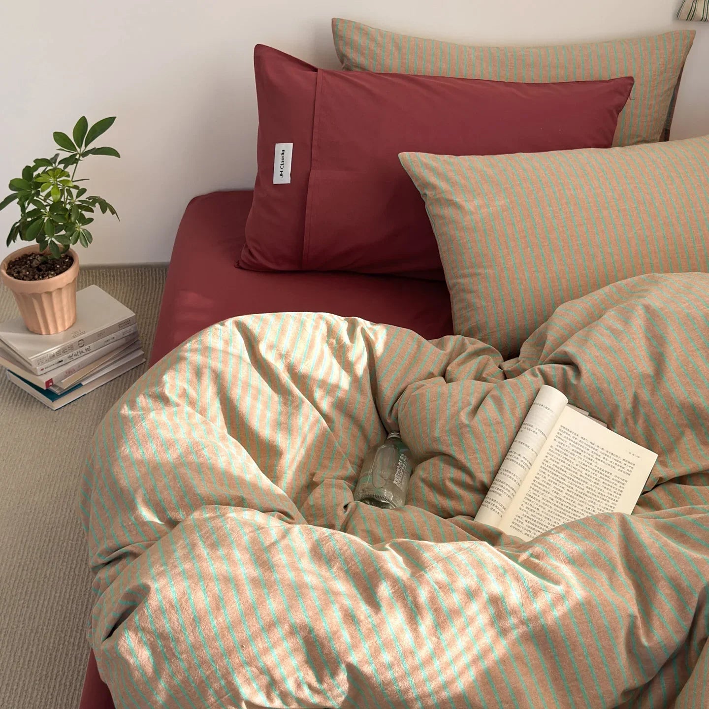 Nordisches Gestreiftes Bettwäsche-Set im Schlichten Stil