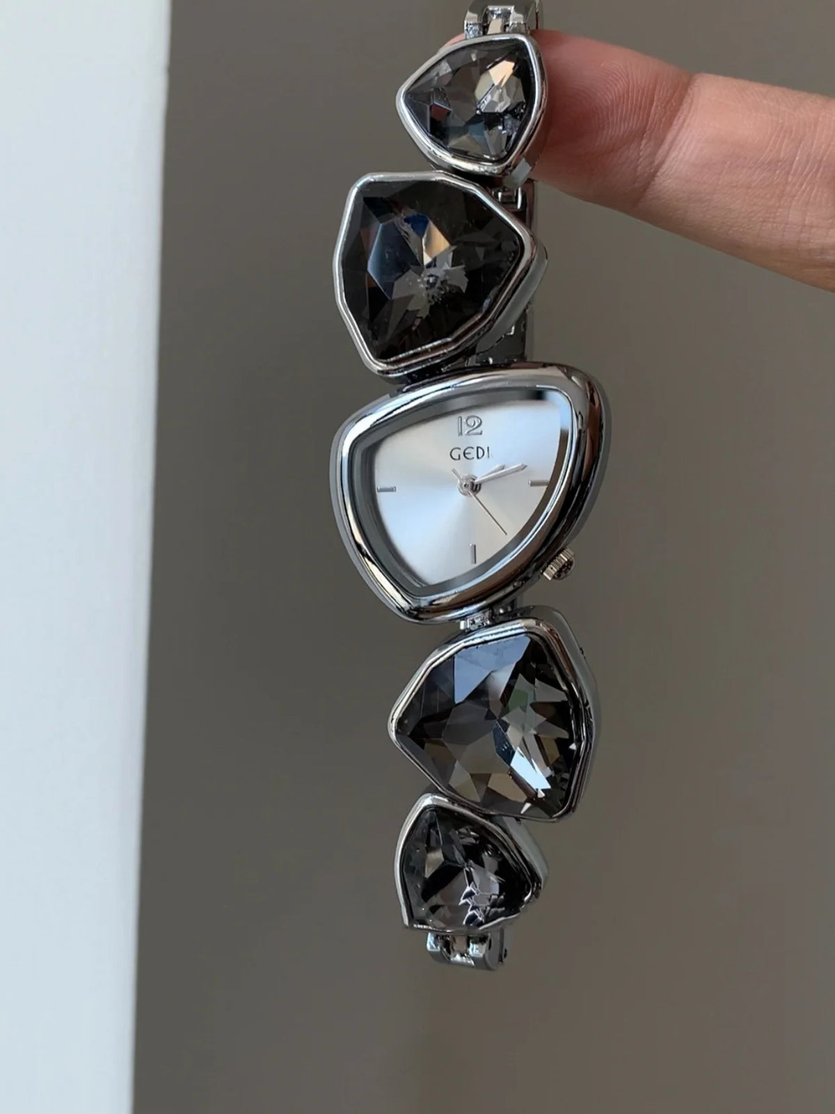 Luxury Crystal Inlaid Bracelet Triangle Watch