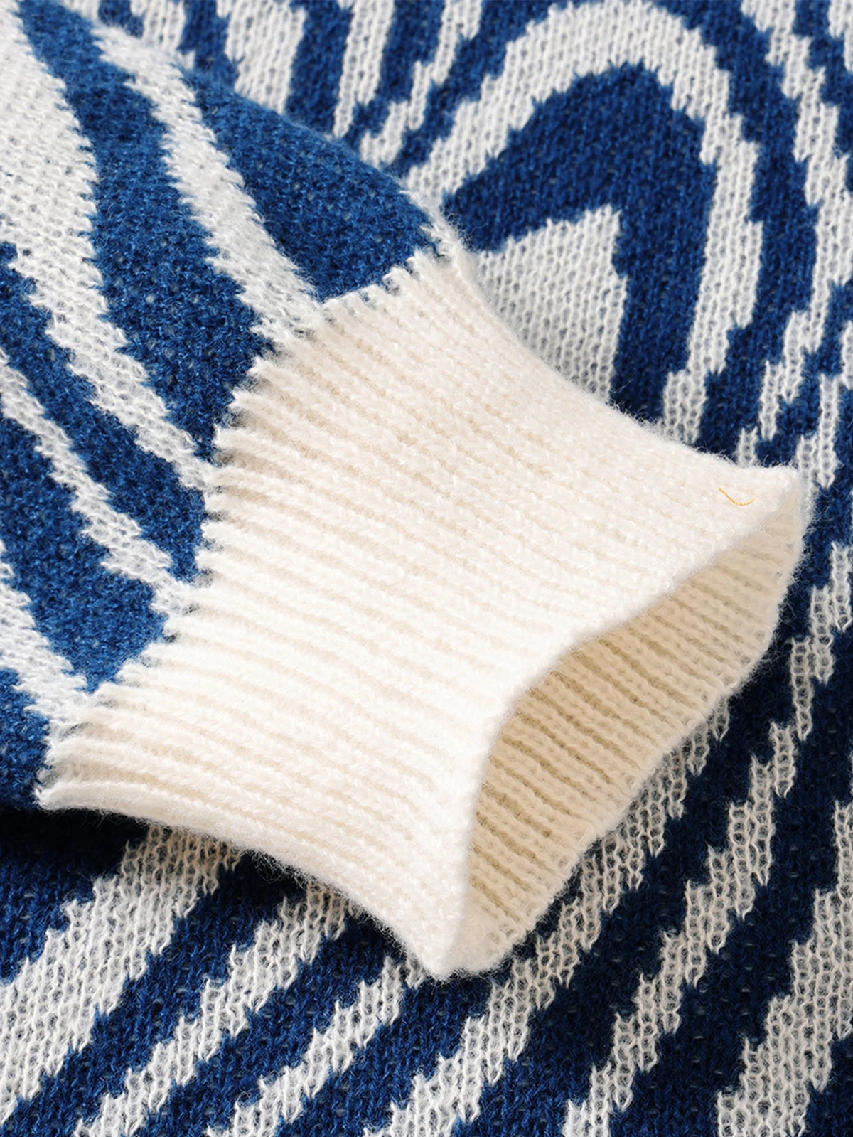 Whirl Pattern Jacquard Sweater