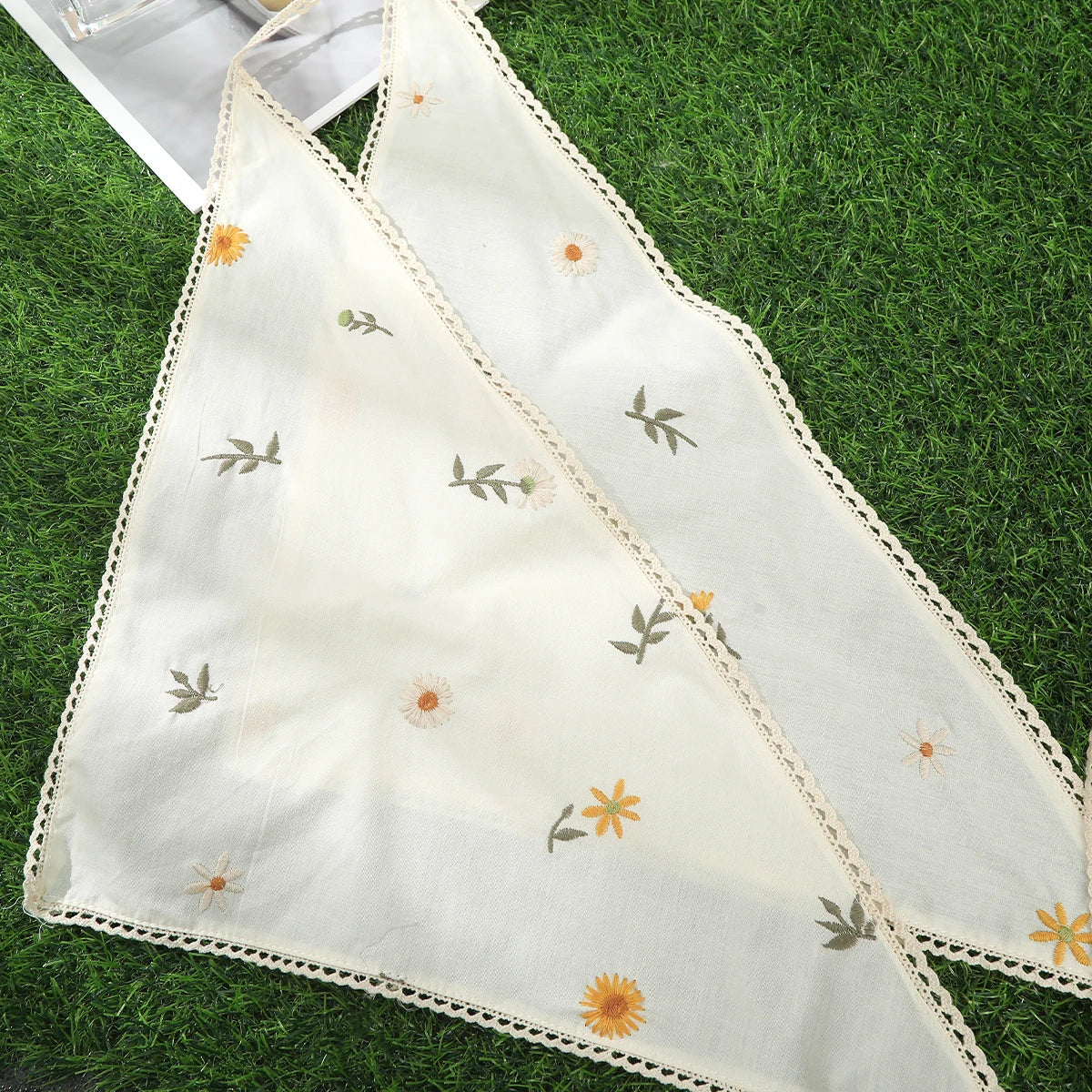 Daisy Pattern Handmade Hairband