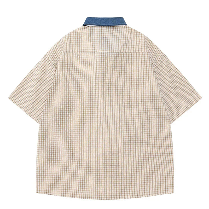 Camisa de verano a cuadros retro con decoración de corbata