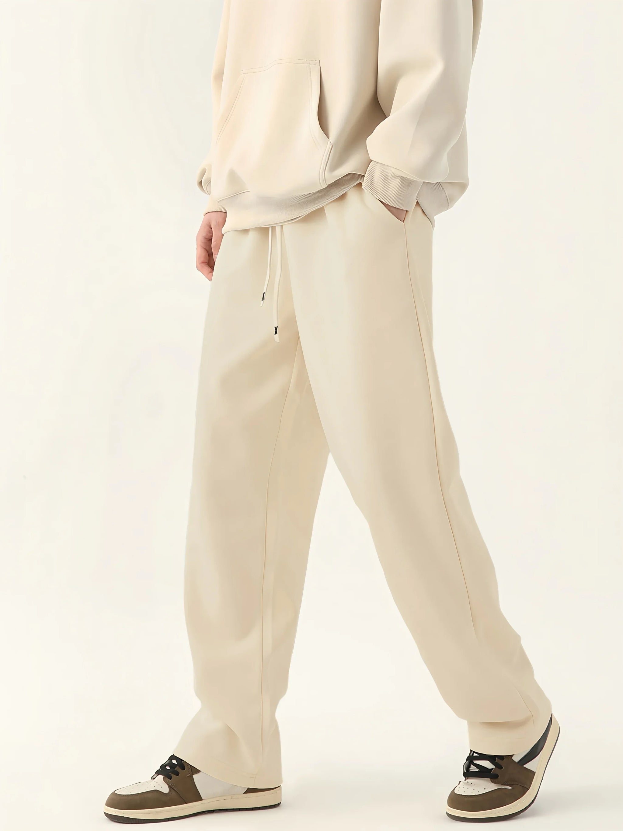 Lockere, atmungsaktive, weite Jogginghose