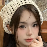 Bandana triangular de punto hecha a mano para mujer