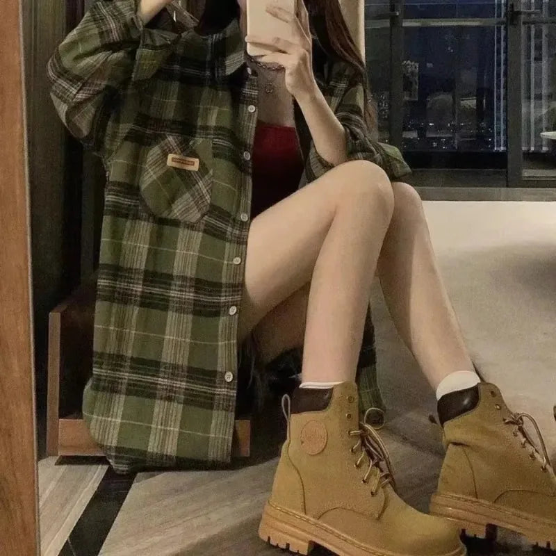 Women Retro Turn-down Collar Plaid Shirt