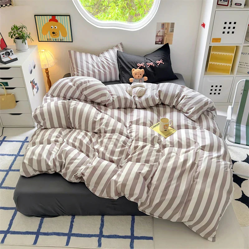 Big Eyes Bedding Set