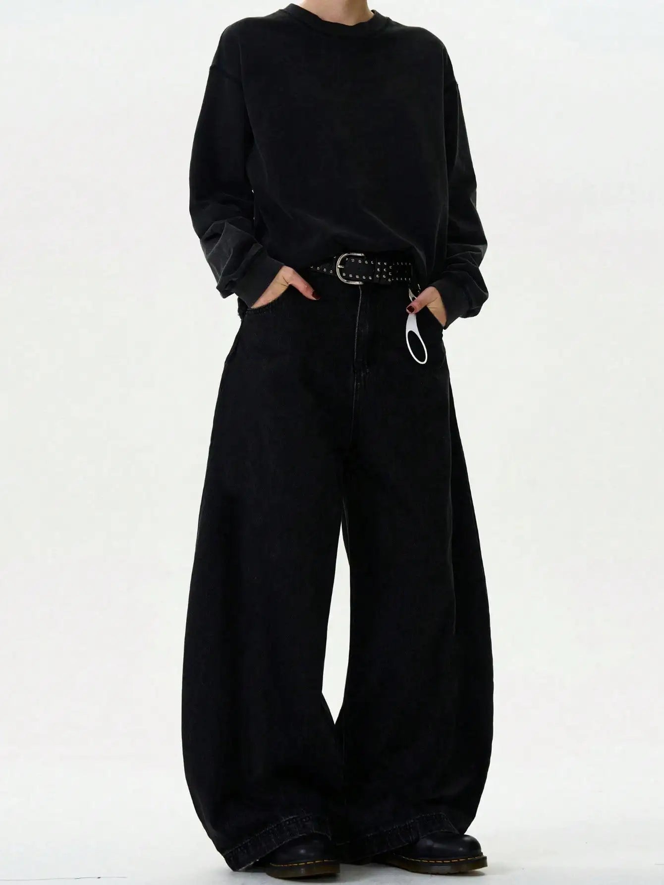 Vaqueros anchos negros estilo grunge