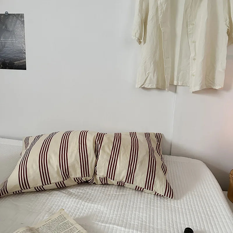 Solid Color Simple Striped Pillowcase