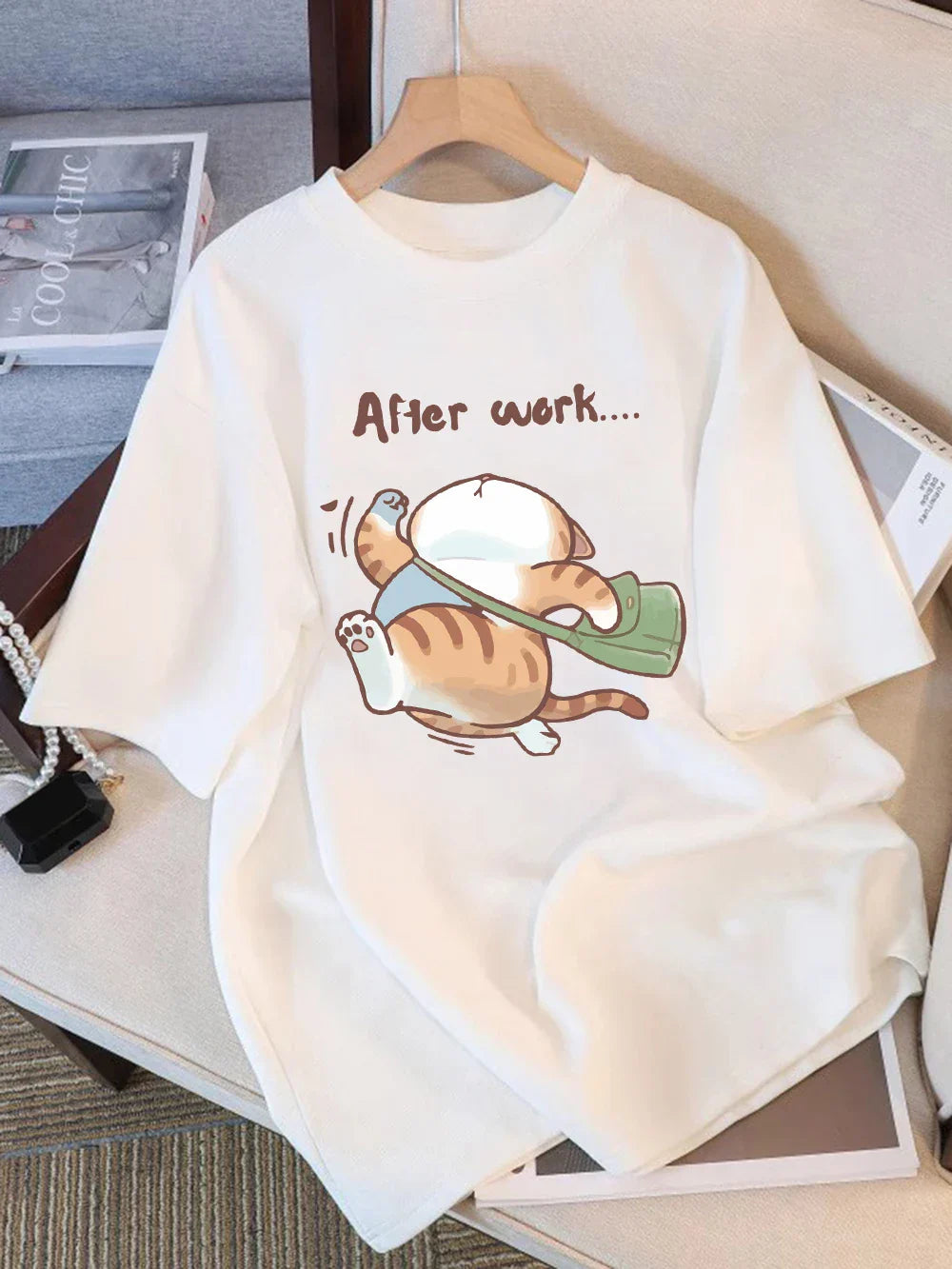 Camiseta de mujer con gato perezoso y soñoliento