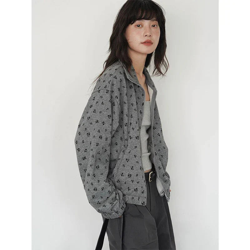 Graues Sweatshirt mit Blumenmuster und Reißverschluss