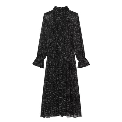 Vestido de chifón plisado de cuello alto con lunares estilo francés