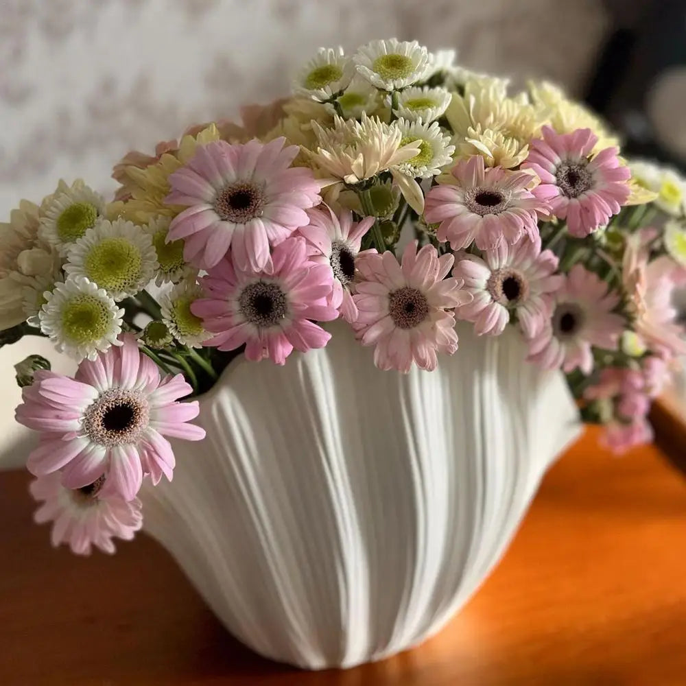Simple Shell Organic Resin Vintage Vase