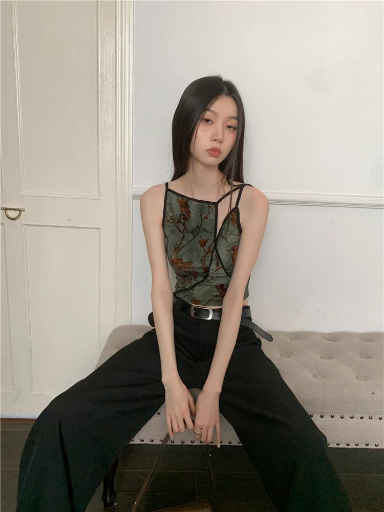 Geflocktes geblümtes Vintage Cami Crop Top